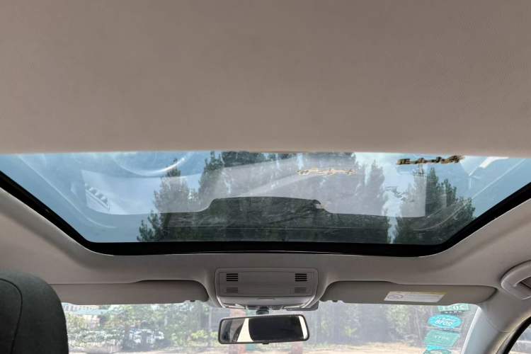 Used Volkswagen Golf 2015 1.6L Automatic Comfort Model Headliner