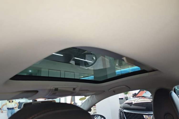 Used Volkswagen Golf 2015 1.6L Automatic Comfort Model Headliner