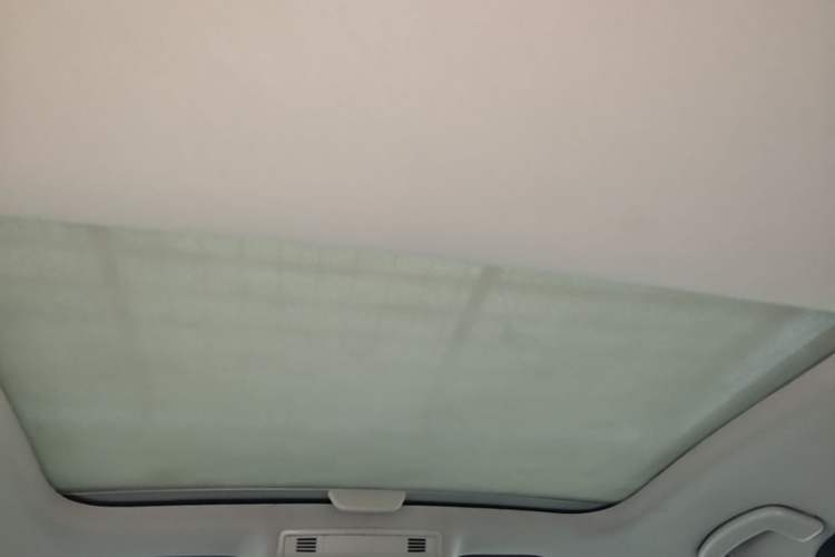 Used Volkswagen Golf 2015 1.6L Automatic Comfort Model Headliner