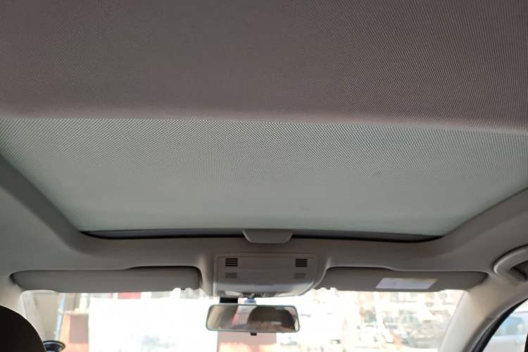 Used Volkswagen Golf 2015 1.4TSI Automatic Comfort Model Headliner