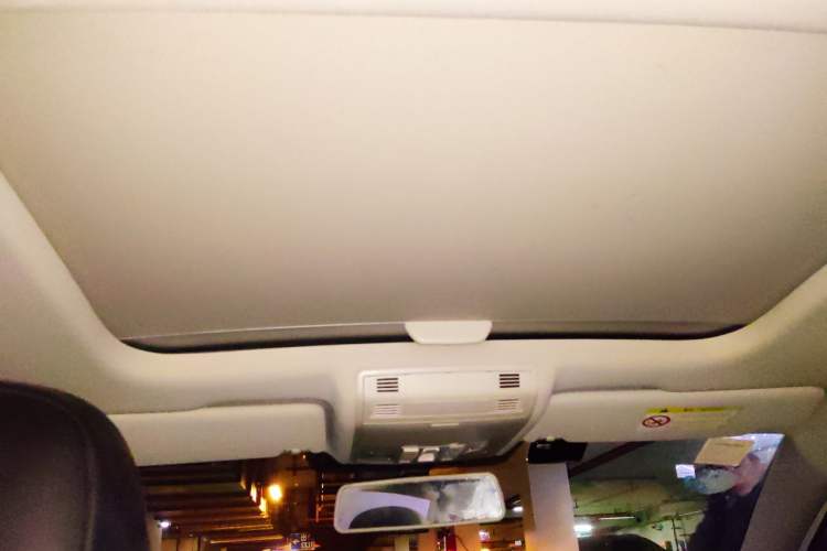 Used Volkswagen Golf 2015 1.4TSI Automatic Comfort Model Headliner