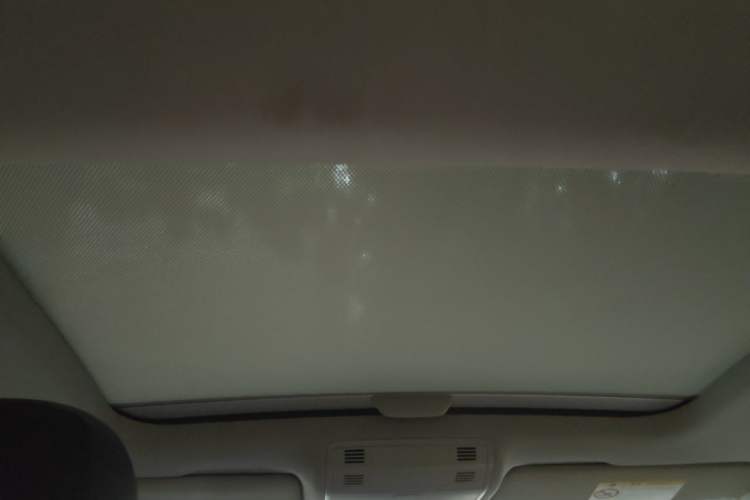 Used Volkswagen Golf 2015 1.4TSI Automatic Luxury Model Headliner
