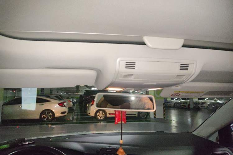 Used Volkswagen Golf 2015 1.4TSI Automatic Comfort Model Headliner