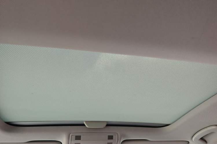 Used Volkswagen Golf 2015 1.4TSI Automatic Comfort Model Headliner