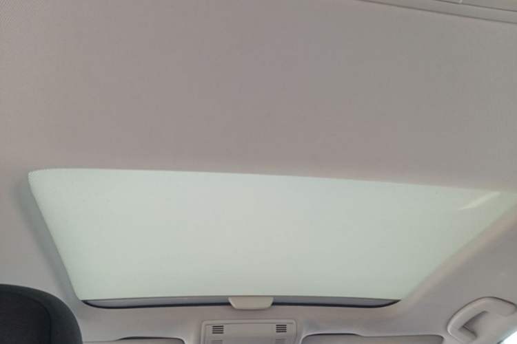 Used Volkswagen Golf 2015 1.4TSI Automatic Comfort Model Headliner
