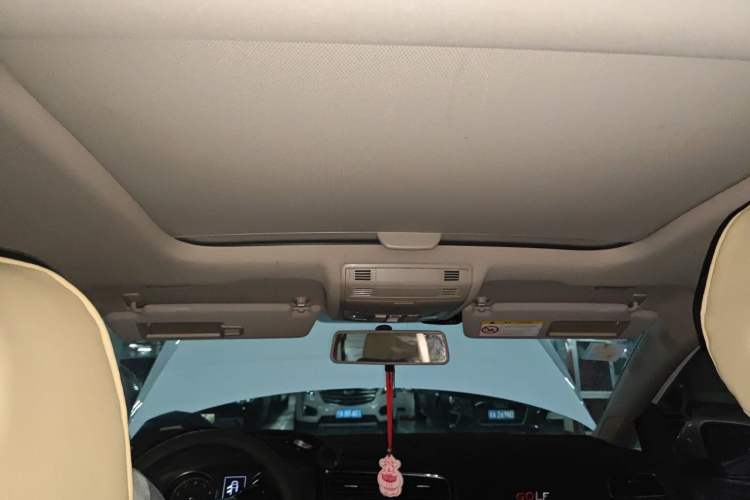 Used Volkswagen Golf 2015 1.6L Automatic Comfort Model Headliner
