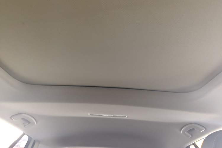 Used Volkswagen Golf 2015 1.4TSI Automatic Luxury Model Headliner