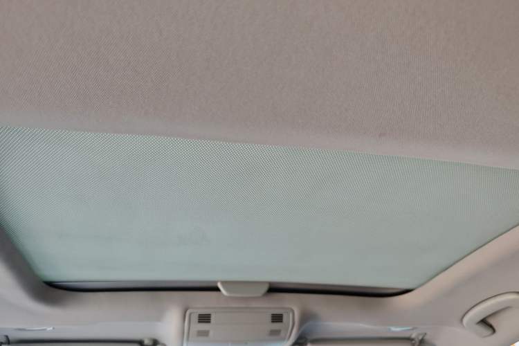 Used Volkswagen Golf 2015 1.4TSI Manual Comfort Model Headliner