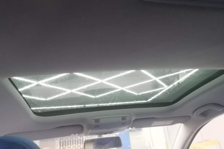 Used Volkswagen Golf 2015 1.4TSI Automatic Comfort Model Headliner
