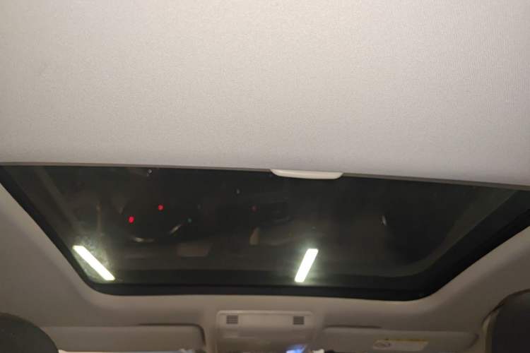 Used Volkswagen Golf 2015 1.4TSI Automatic Comfort Model Headliner