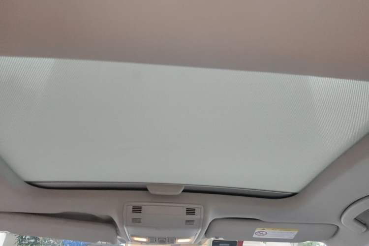 Used Volkswagen Golf 2015 1.6L Automatic Comfort Model Headliner