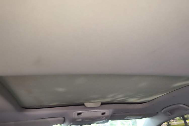 Used Volkswagen Golf 2015 1.4TSI Automatic Luxury Model Headliner