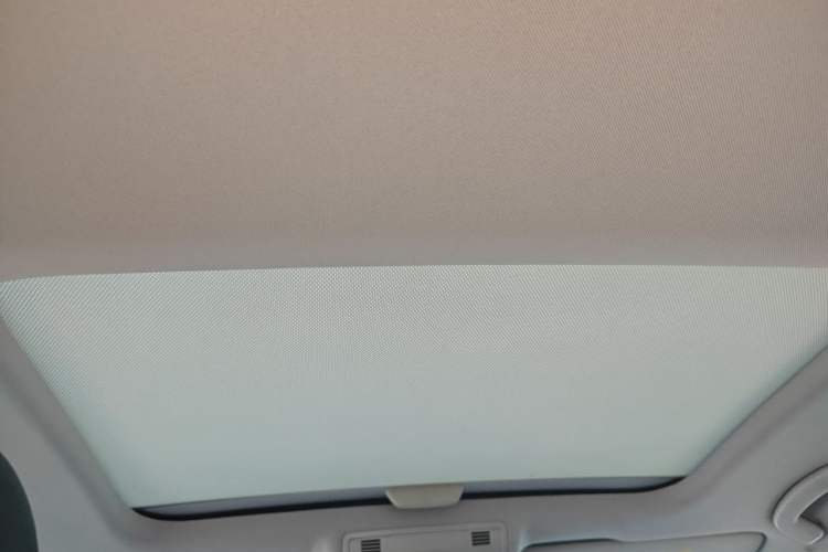 Used Volkswagen Golf 2015 1.4TSI Automatic Comfort Model Headliner
