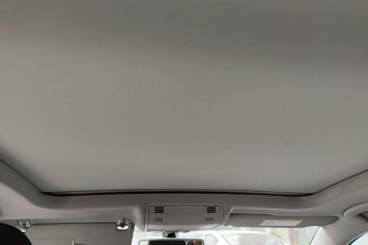 Used Volkswagen Golf 2015 1.4TSI Comfort Travel Edition Headliner
