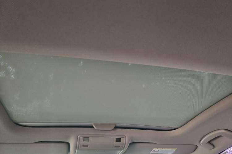 Used Volkswagen Golf 2015 1.4TSI Automatic Comfort Model Headliner