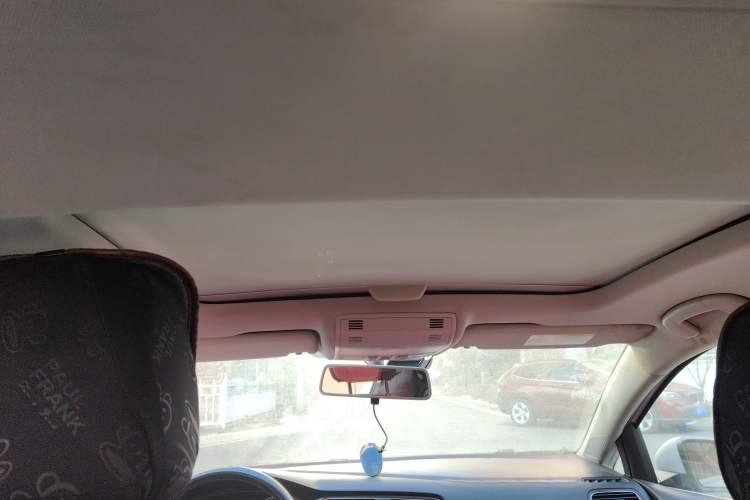 Used Volkswagen Golf 2015 1.6L Automatic Comfort Model Headliner