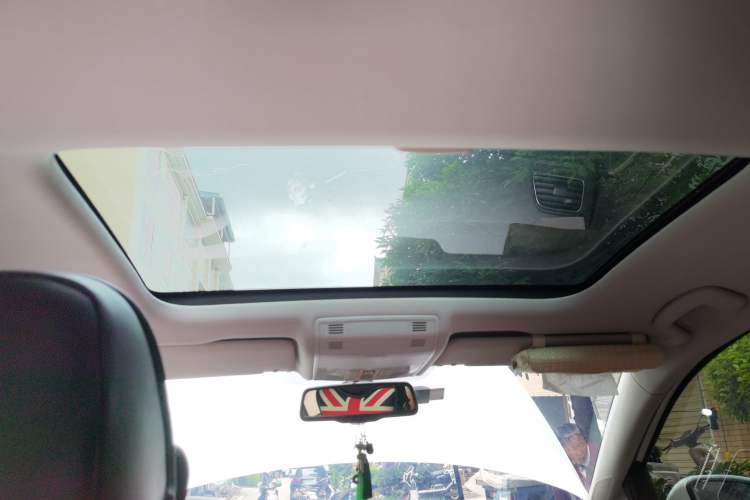 Used Volkswagen Golf 2015 1.4TSI Automatic Comfort Model Headliner