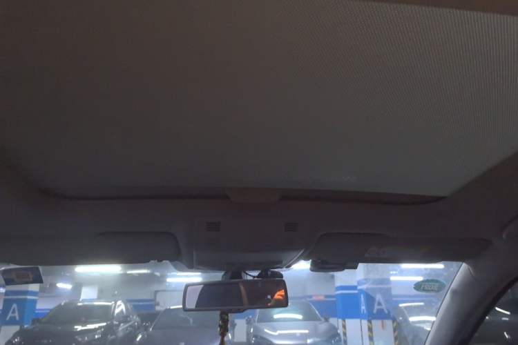 Used Volkswagen Golf 2015 1.4TSI Automatic Comfort Model Headliner