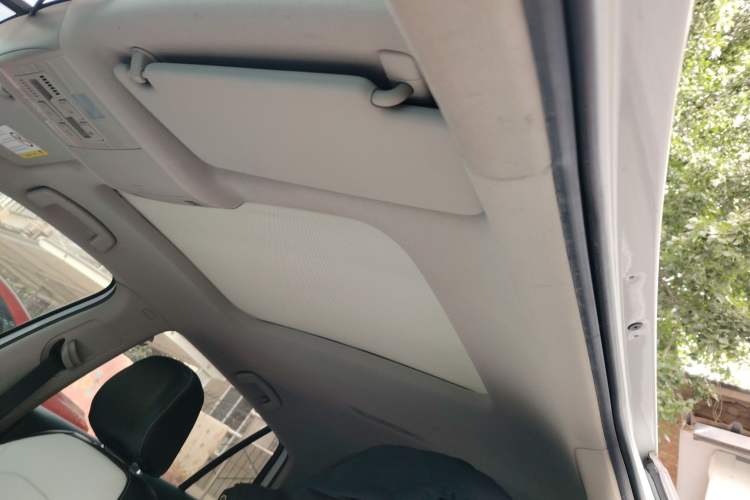 Used Volkswagen Golf 2015 1.6L Automatic Comfort Model Headliner