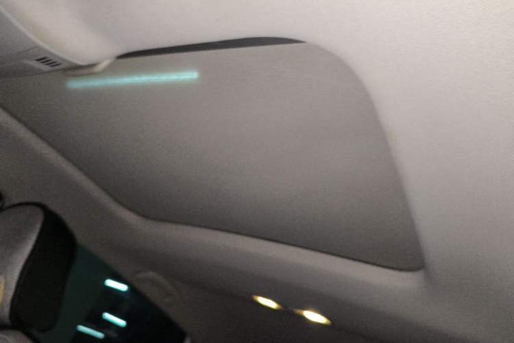 Used Volkswagen Golf 2015 1.4TSI Automatic Comfort Model Headliner