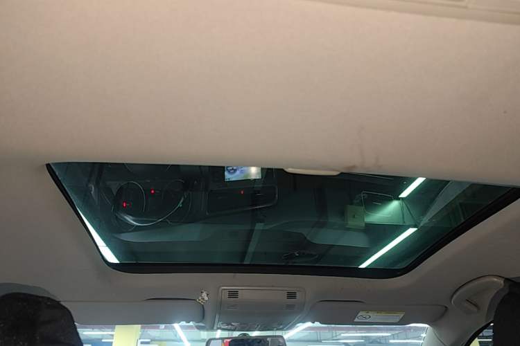 Used Volkswagen Golf 2015 1.4TSI Automatic Comfort Model Headliner
