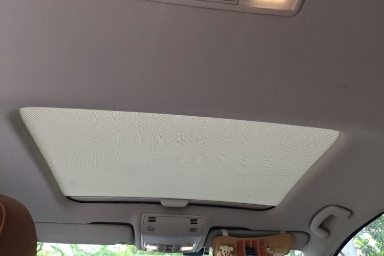 Used Volkswagen Golf 2015 1.6L Automatic Comfort Model Headliner