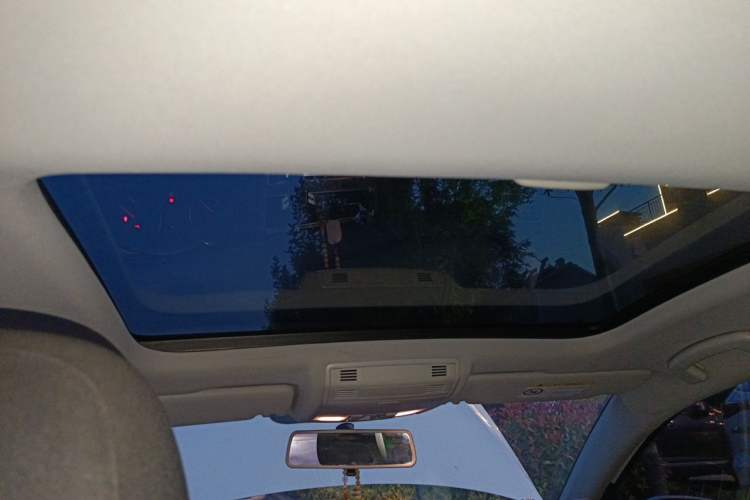 Used Volkswagen Golf 2015 1.6L Automatic Comfort Model Headliner