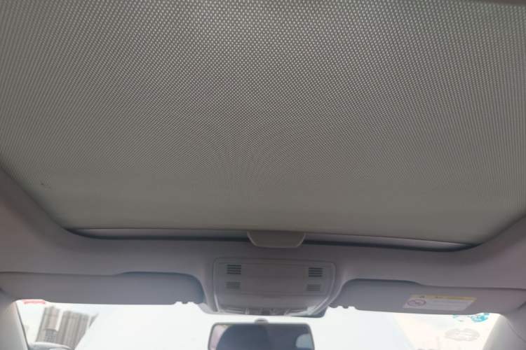 Used Volkswagen Golf 2015 1.4TSI Automatic Comfort Model Headliner