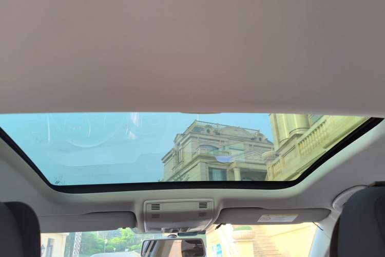 Used Volkswagen Golf 2015 1.6L Automatic Comfort Model Headliner