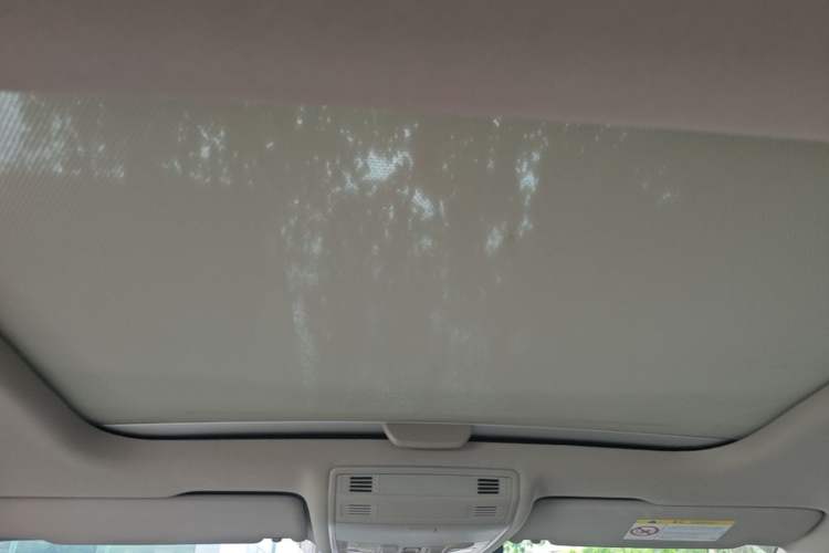 Used Volkswagen Golf 2015 1.4TSI Automatic Luxury Model Headliner
