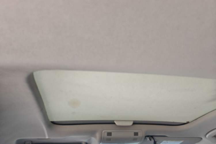 Used Volkswagen Golf 2015 1.6L Automatic Comfort Model Headliner