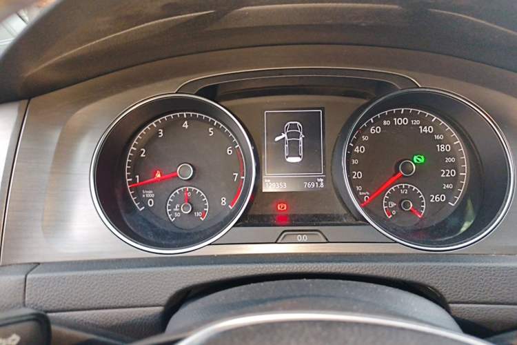 Used Volkswagen Golf 2015 1.4TSI Automatic Comfort Model Instrument Cluster