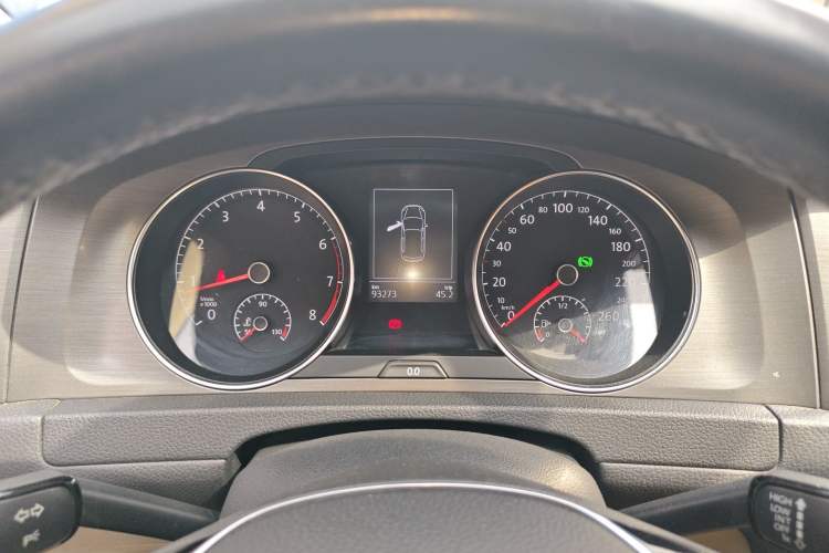 Used Volkswagen Golf 2015 1.4TSI Automatic Comfort Model Instrument Cluster