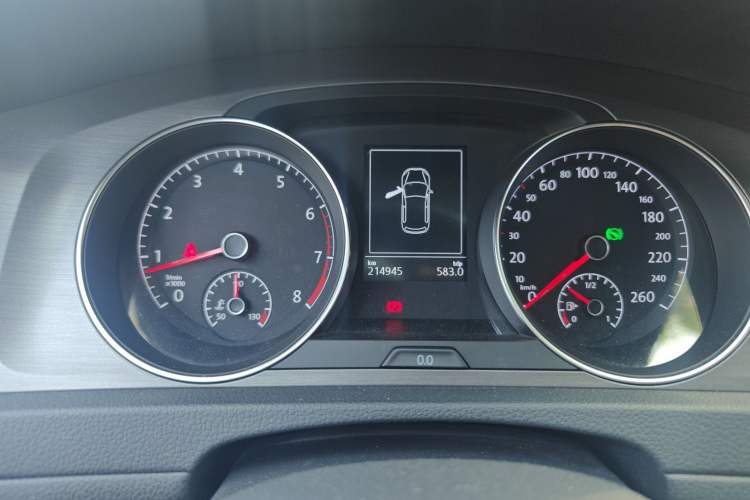 Used Volkswagen Golf 2015 1.4TSI Automatic Comfort Model Instrument Cluster