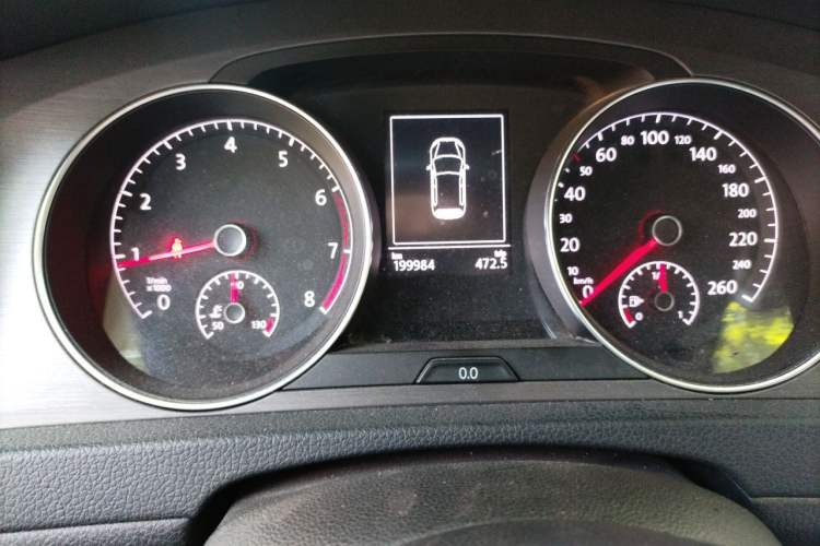 Used Volkswagen Golf 2015 1.4TSI Automatic Luxury Model Instrument Cluster