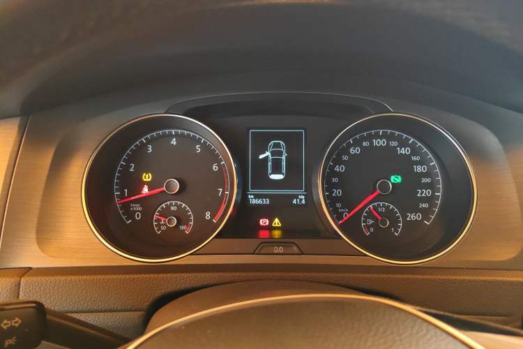 Used Volkswagen Golf 2015 1.4TSI Automatic Comfort Model Instrument Cluster