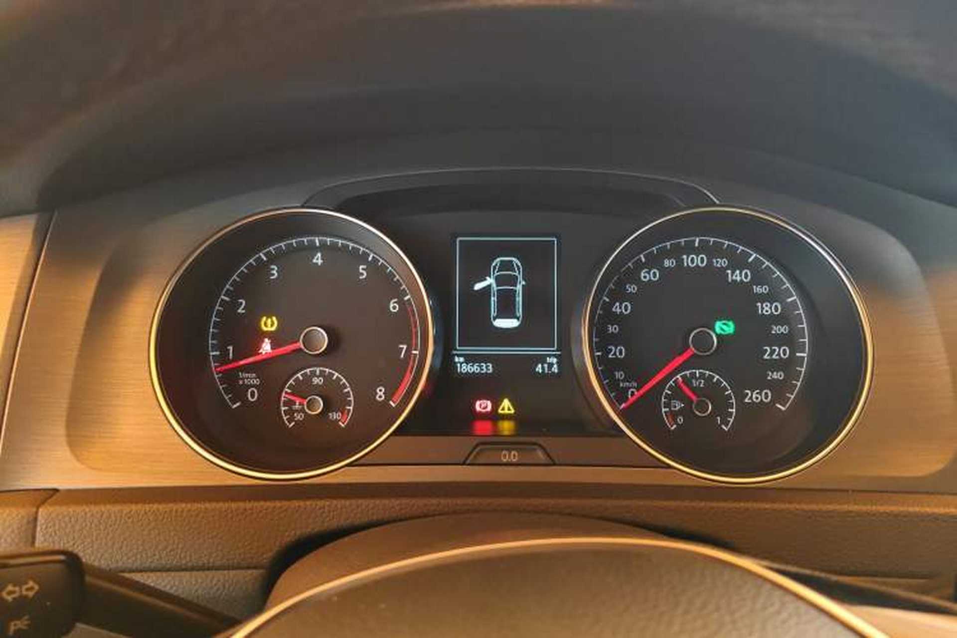 Used Volkswagen Golf 2015 1.4TSI Automatic Comfort Model Instrument Cluster
