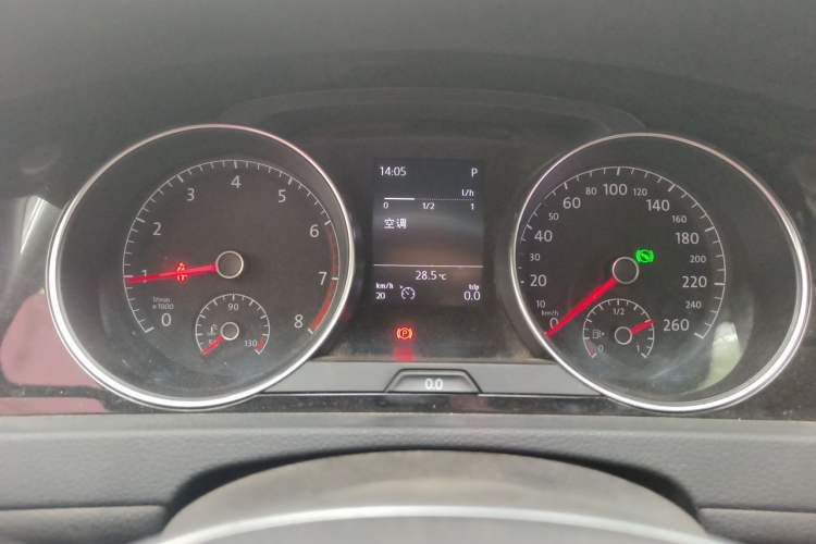 Used Volkswagen Golf 2015 1.4TSI Automatic Flagship Model Instrument Cluster