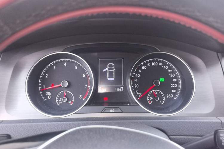 Used Volkswagen Golf 2015 1.4TSI Automatic Comfort Model Instrument Cluster