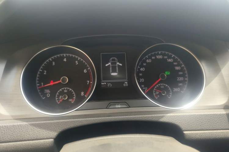 Used Volkswagen Golf 2015 1.6L Automatic Comfort Model Instrument Cluster