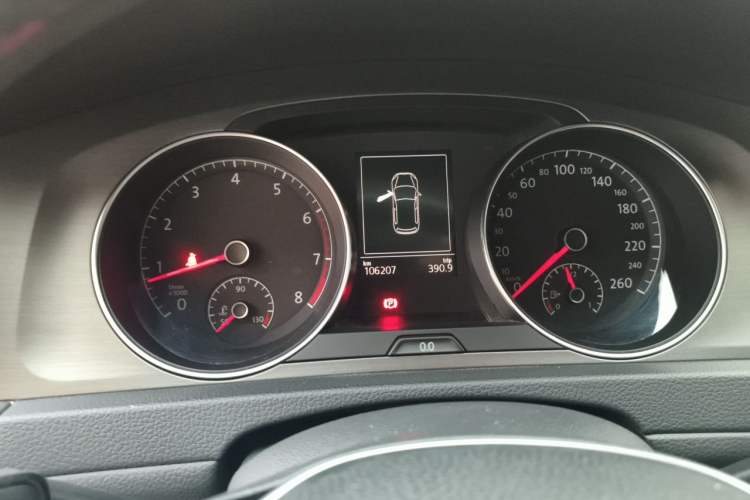 Used Volkswagen Golf 2015 1.4TSI Automatic Comfort Model Instrument Cluster