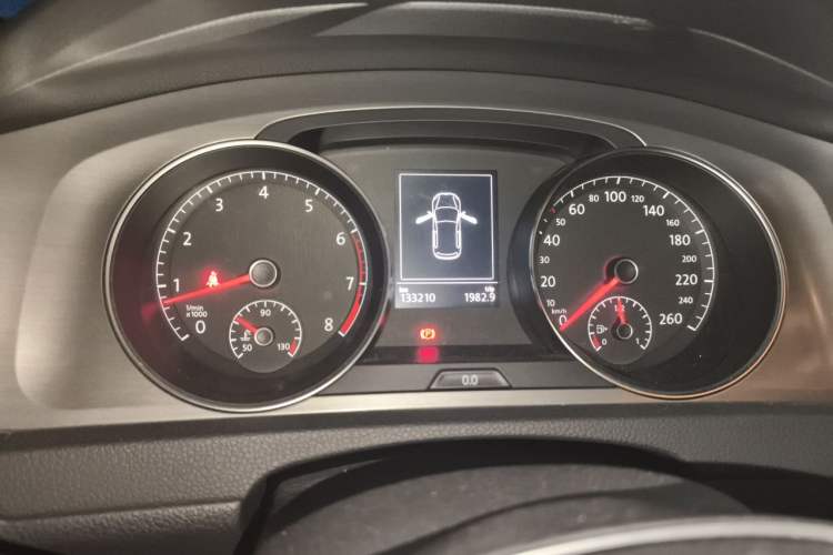 Used Volkswagen Golf 2015 1.4TSI Automatic Comfort Model Instrument Cluster