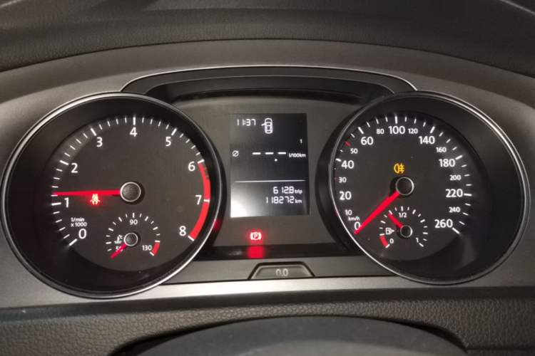 Used Volkswagen Golf 2015 1.6L Manual Fashion Edition Instrument Cluster