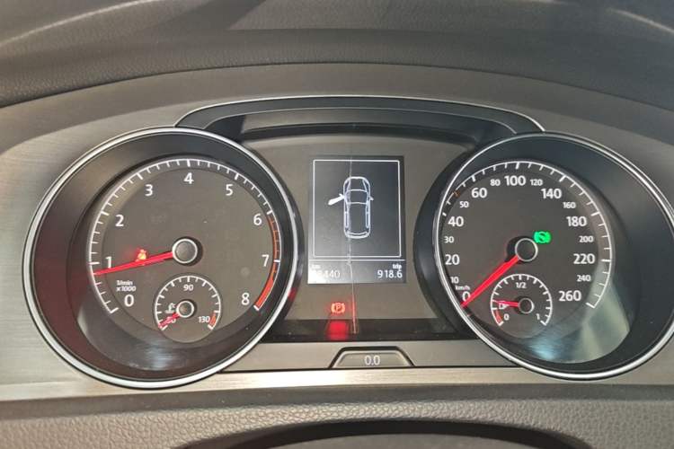 Used Volkswagen Golf 2015 1.6L Automatic Comfort Model Instrument Cluster