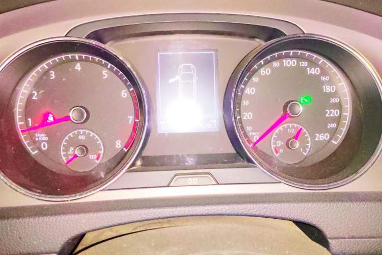 Used Volkswagen Golf 2015 1.4TSI Automatic Comfort Model Instrument Cluster