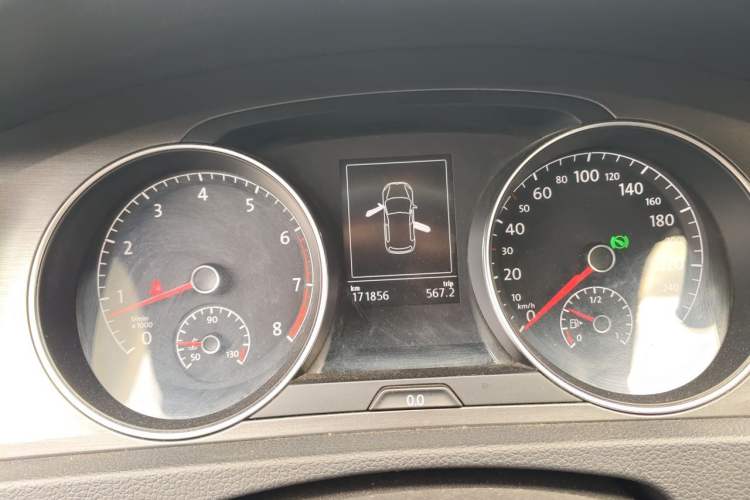 Used Volkswagen Golf 2015 1.4TSI Automatic Comfort Model Instrument Cluster