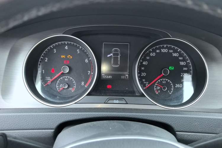 Used Volkswagen Golf 2015 1.4TSI Automatic Luxury Model Instrument Cluster