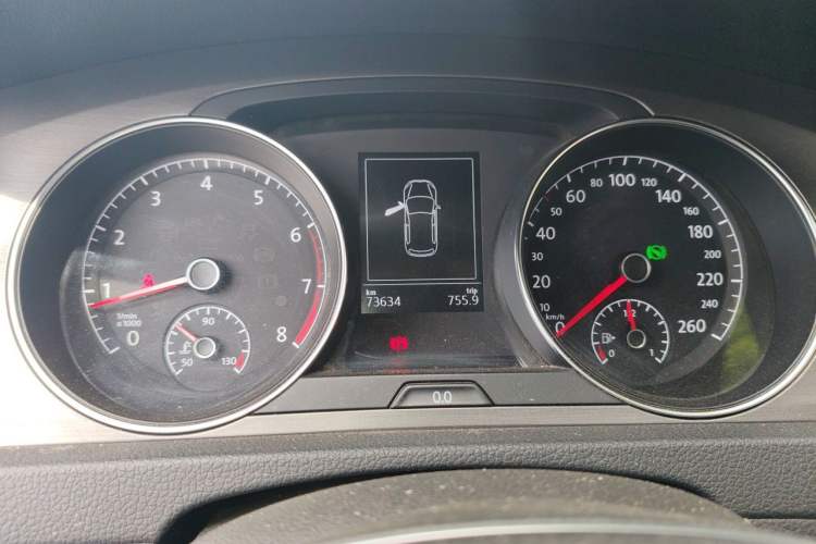 Used Volkswagen Golf 2015 1.6L Automatic Comfort Model Instrument Cluster