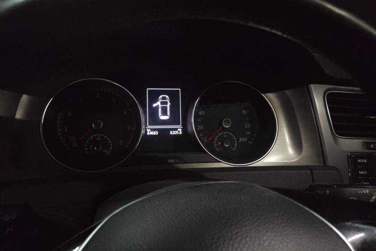Used Volkswagen Golf 2015 1.6L Automatic Comfort Model Instrument Cluster