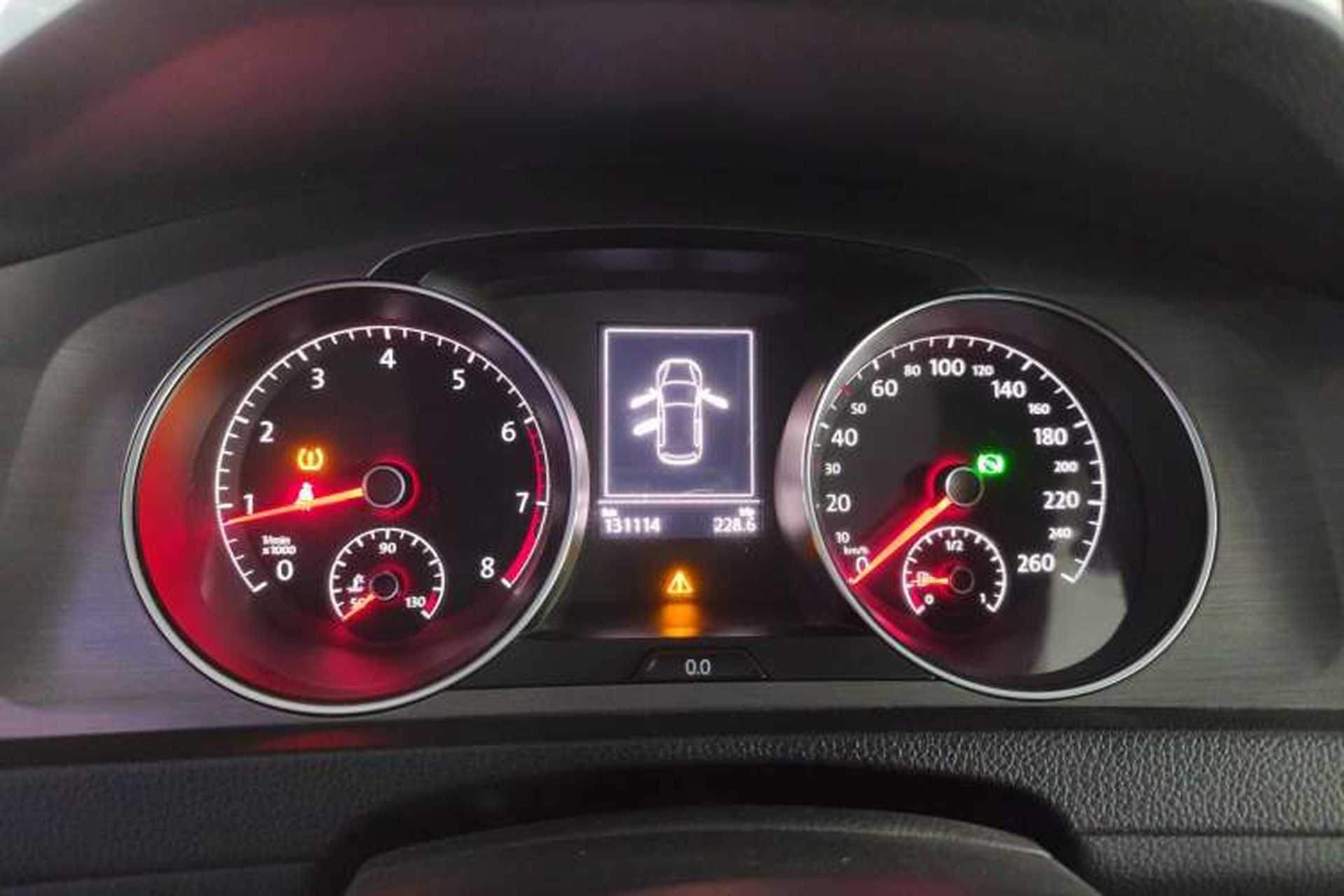 Used Volkswagen Golf 2015 1.4TSI Automatic Comfort Model Instrument Cluster